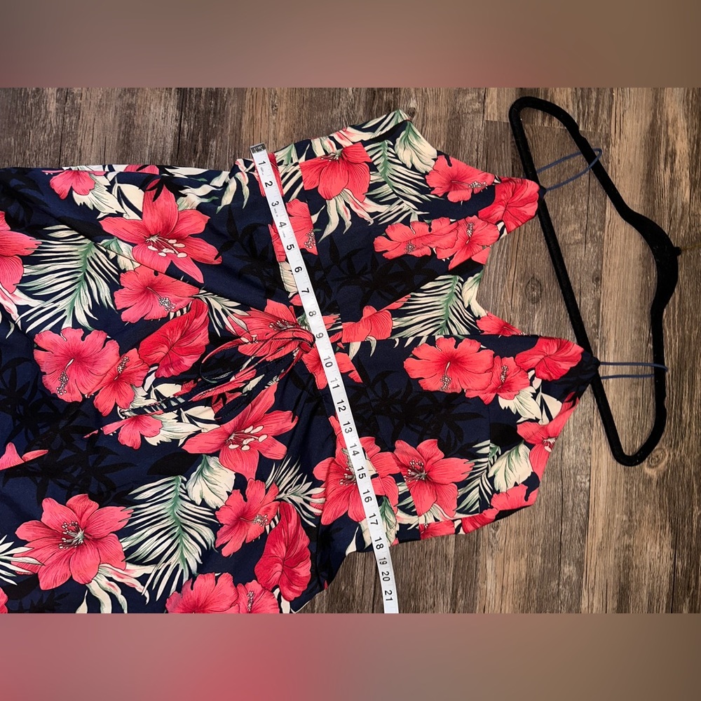 NEW Reveuse Pink and Blue Floral V- Neck Waist Tie Zipper Jumpsuit size 2X - Picture 10 of 15